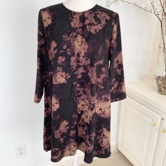 Wilfred Dresses & Skirts - Aritzia Wilfred Myosotis Abstract Floral Dress